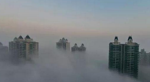 全国遭遇今冬最大范围雾霾天气 今夜至明天最为严重