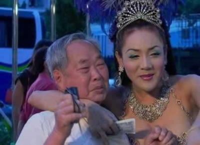 泰国人妖色诱中国游客 洗劫游客财物