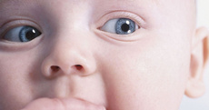 ozcare澳仕卡牛奶粉妈妈课堂:新生儿护理与喂养需要注意什么