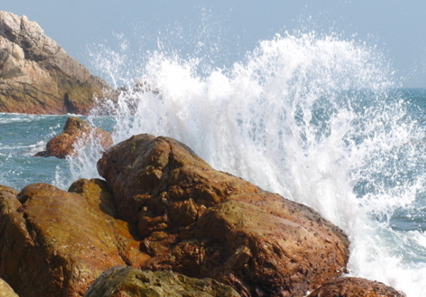 青岛天气:青岛发布大风蓝色预警 下午沿海将迎大风