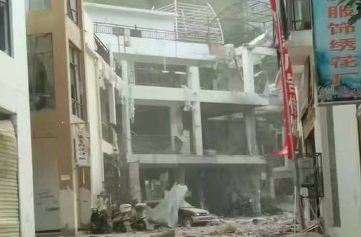 云南小区爆炸致2死15伤 警方排除暴恐因素
