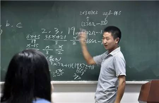 中国打工小伙破解数学难题 自创算法全凭直觉