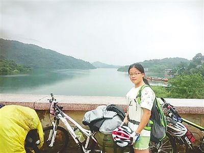 台湾女孩6岁骑行千里 因痴迷《西游记》踏上征程