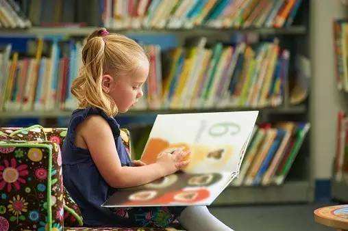 迎六一 新华书店举办儿童图书大型优惠活动